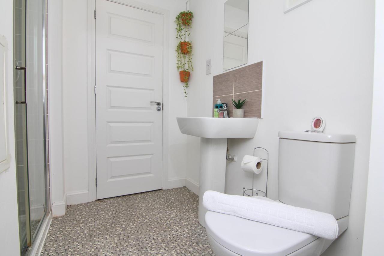 Canalview House - Fully Furnished Coventry City Centre Home Dış mekan fotoğraf